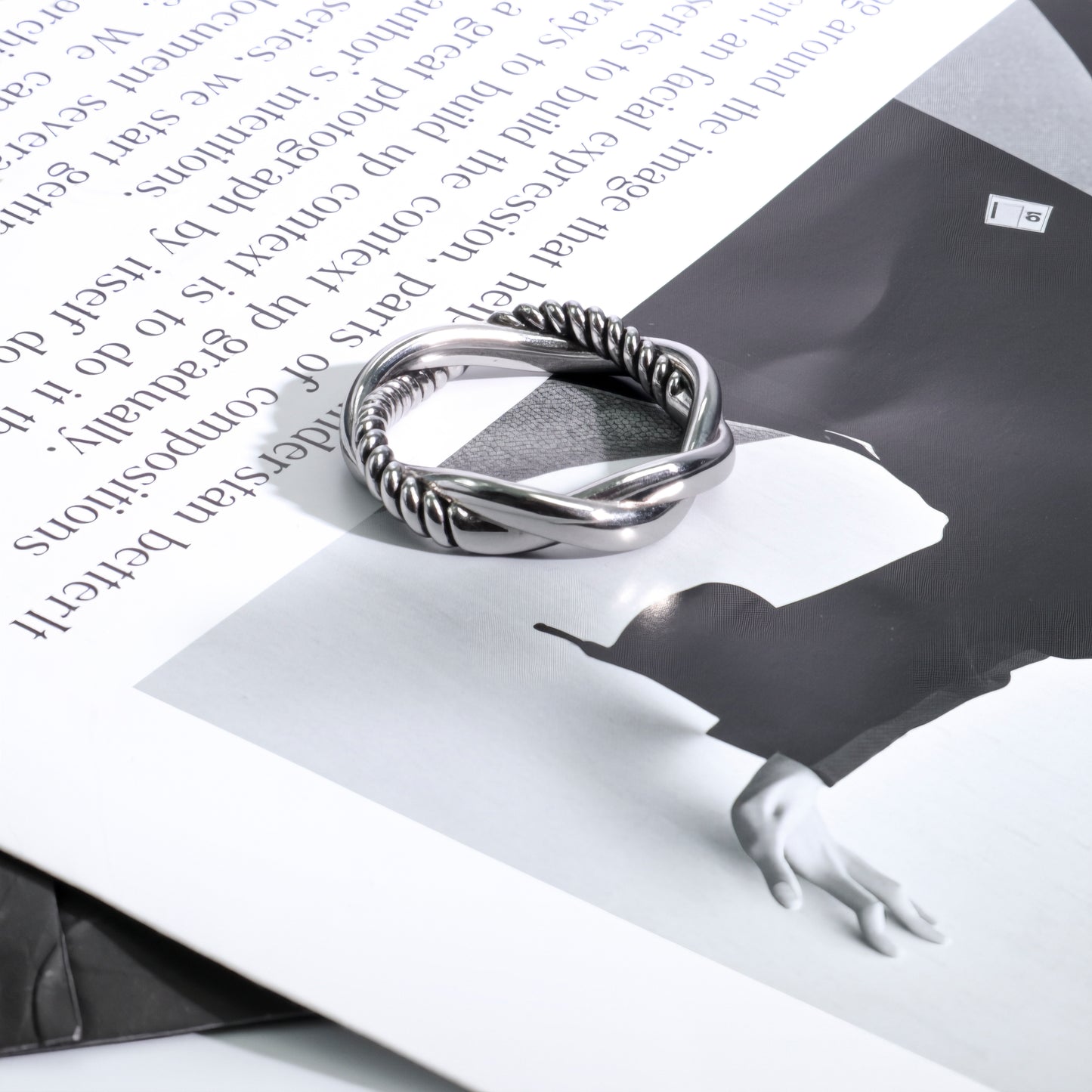 RYQEN Entwined Eternity Twisted Ring Double band crossover ring Geometric crossover design Everyday luxury ring Minimalist ring 2025