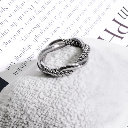RYQEN Entwined Eternity Twisted Ring Double band crossover ring Geometric crossover design Everyday luxury ring Minimalist ring 2025