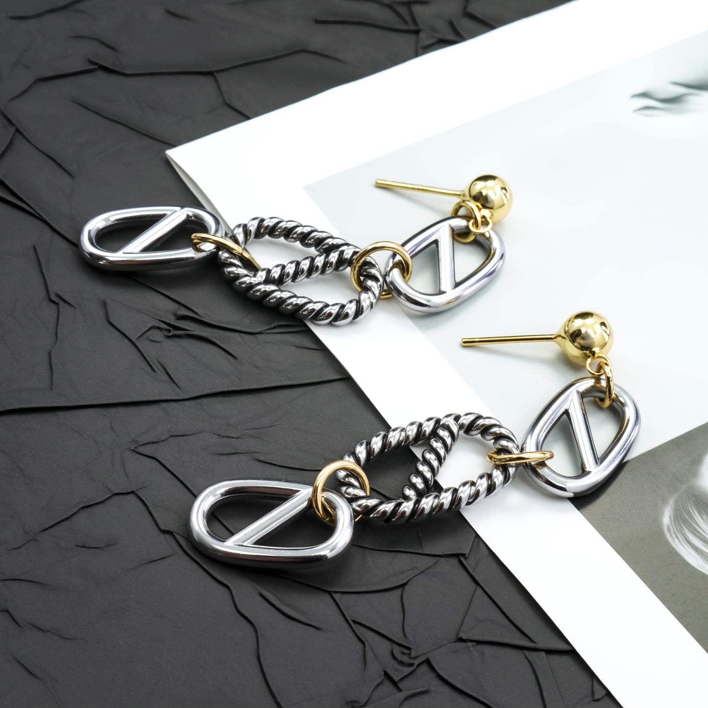 RYQEN DuoDrop Chain Fringe Earrings Two-tone metal fringe jewelry Geometric link drop earrings Festival fashion ear accessories TikTok viral chain earrings