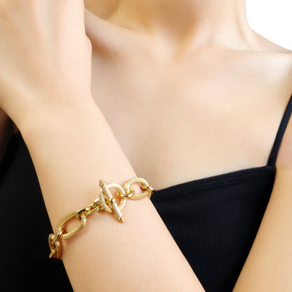 RYQEN Gold-plated textured T-shaped buckle chain bracelet Gold Loop Dream Weaver Textured Clasp Bracelet TikTok 2025 Fashion Trend Bracelet