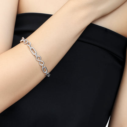RYQEN Twisted Link Chain Bracelet TwistLuxe Elegance Chain Bracelet Delicate wrist jewelry for layering Mobiusu Loop chain Bracelet TikTok viral dainty jewelry 2025